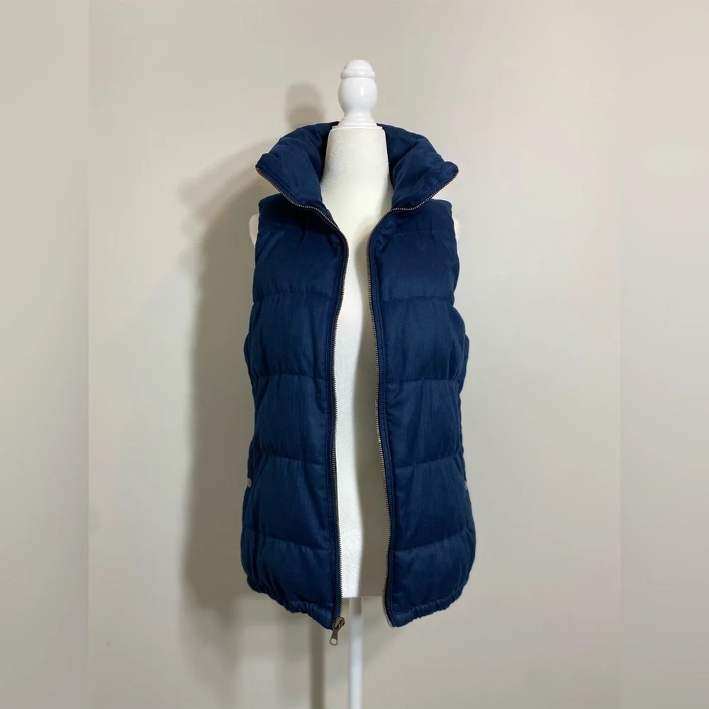 Small Old Navy Heavy Blue Zip Up Vest w/ Pockets - Picture 6 of 9